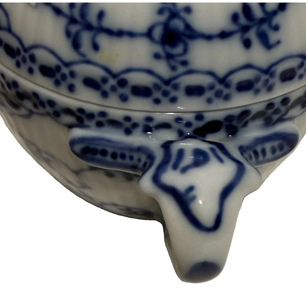 Royal Copenhagen Blue Fluted Half Lace Sugar Bowl Denmark 861 EUC